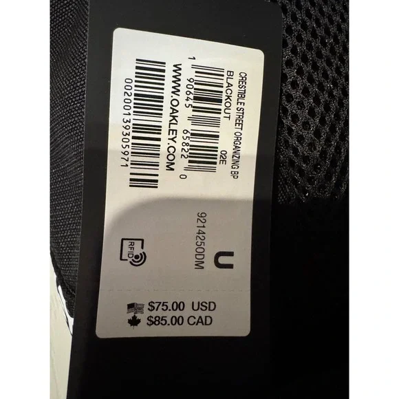 Oakley Street Organizing Backpack 22L Blackout Laptop Bag RFID New School Travel - Picture 5 of 8